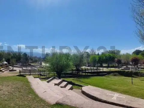 maipu 100, Piso 0