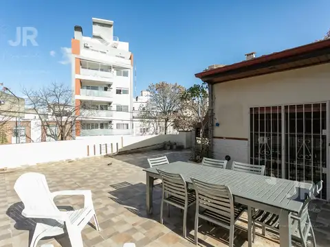 Depto Tipo Casa en Venta con 1 cocheras