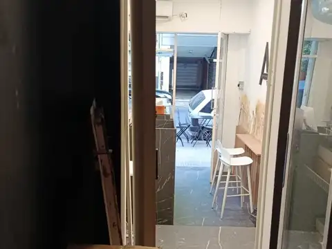 Local en Alquiler Via Púb.