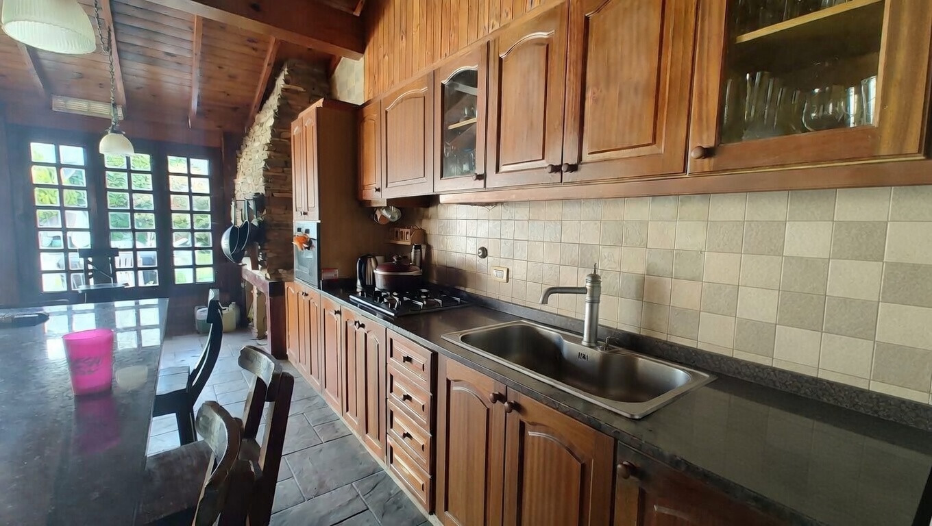 Casa 3 ambientes con 2 baños