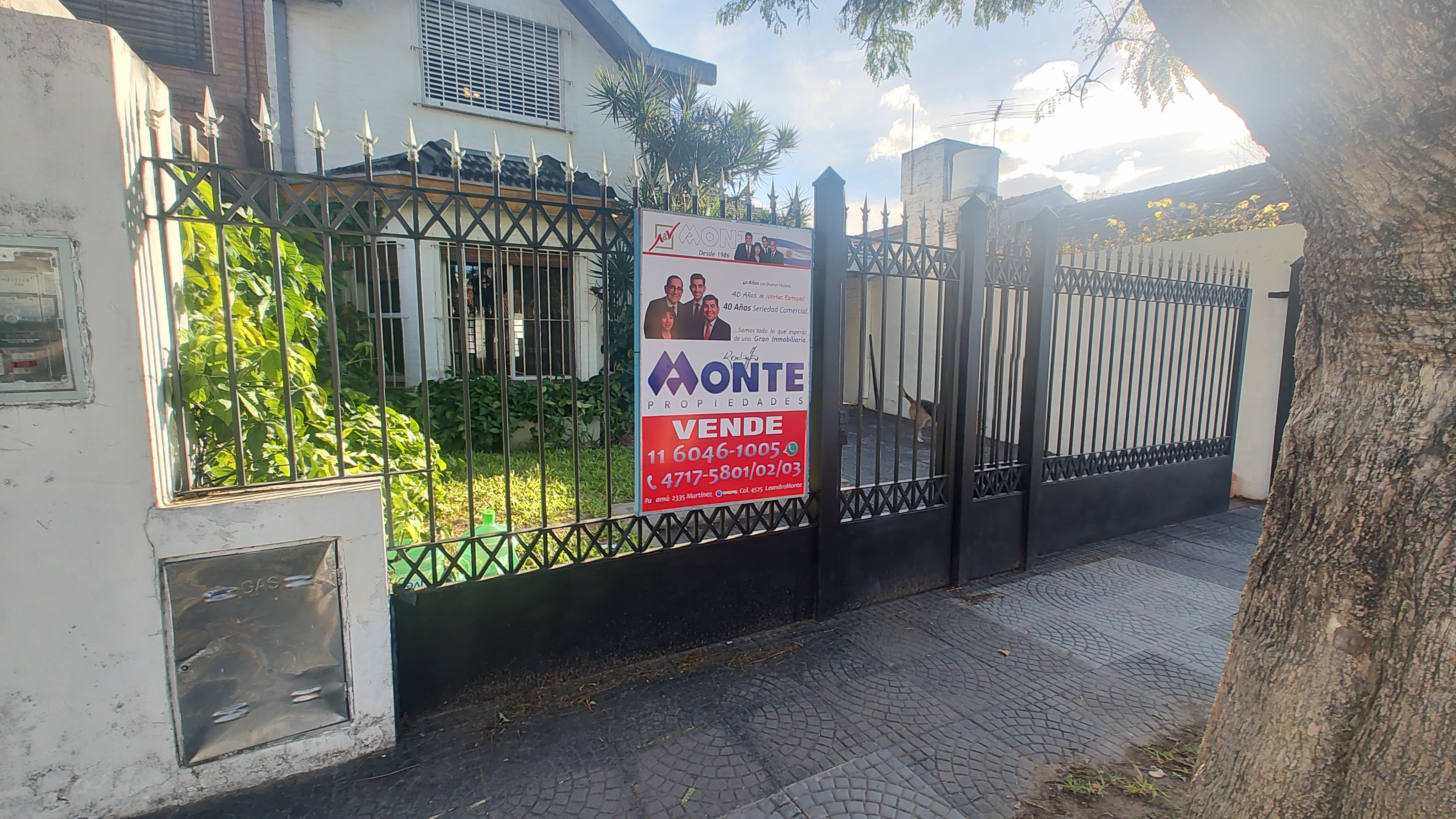 Chalet de 3amb con Jardin y Pileta Venta en Martínez