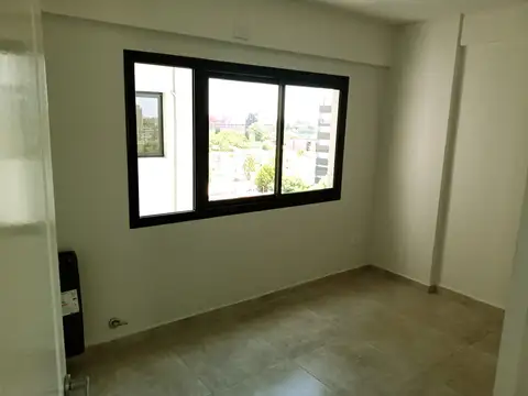 DEPARTAMENTO DE 2 AMBIENTES CON VISTA LATAERAL – 46 m² AV. BELGRANO 1282 – PISO 9º B – AVELLANEDA