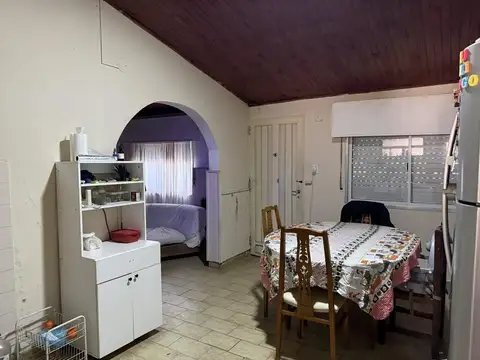 Casa 3 ambientes con 1 baño