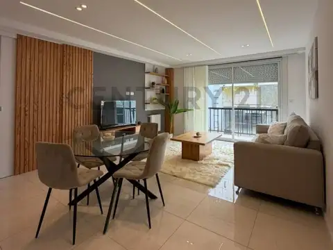 Venta Exclusivo 3 Ambientes con Balcón a la Calle – Totalmente Reciclado y Amoblado