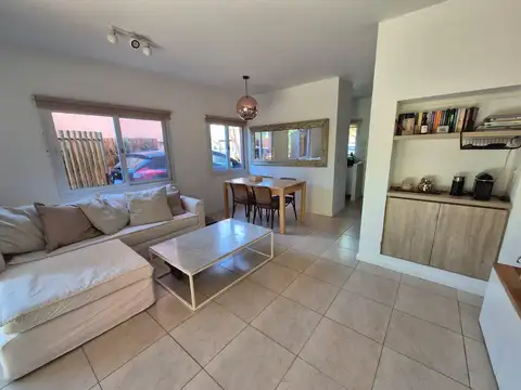 Casa en Venta en Lomas de San Isidro, USD 300.000