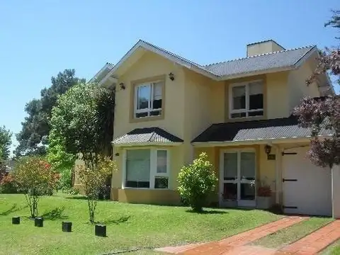 Casa en Venta en Villa Gesell, Partido de Villa Gesell