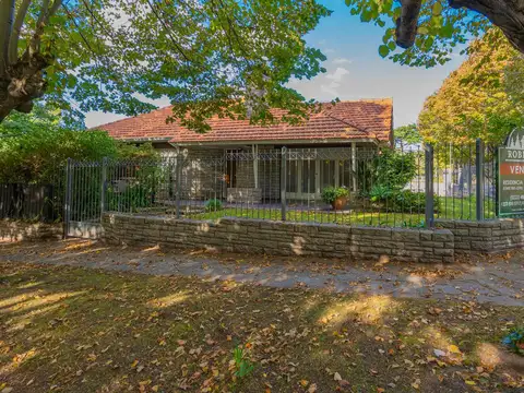 Carlos Alvear al 3600