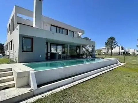 Casa  en Venta en Laguna Grande, Villanueva, Tigre
