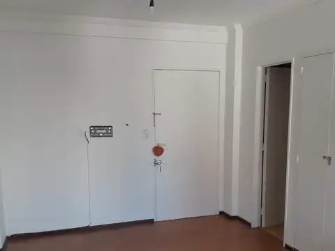 Departamento en Alquiler 1 ambiente frente APTO CREDITO BANC