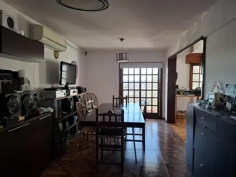 Departamento en venta, 5 ambientes en Villa Lugano, oportunidad, apto crédito