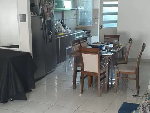 Depto Tipo Casa en Venta en Ramos Mejia, USD 110.000