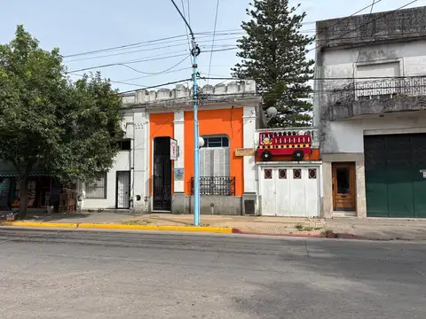 Rivadavia al 1100