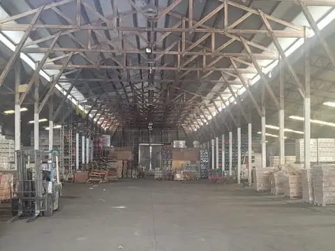 Galpon en Alquiler 45  mts Fondo