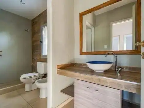 Depto Tipo Casa en Venta 5 años