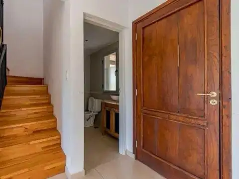 Depto Tipo Casa en Venta de 5 ambientes