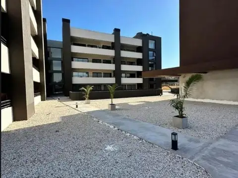 Alquiler de monoambiente en complejo Be West
