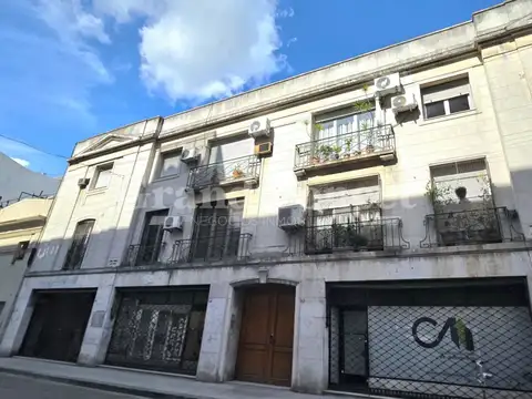 Venta Departamento 4 Ambientes con Balcòn Francès