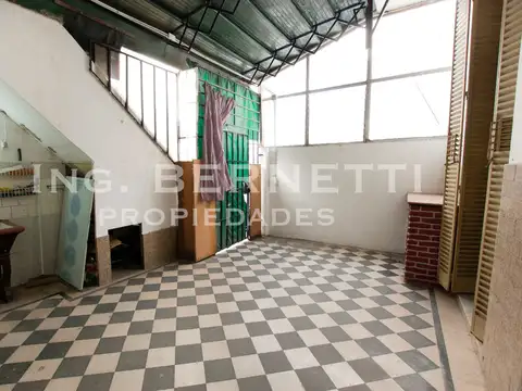 Depto Tipo Casa en Venta 50 años