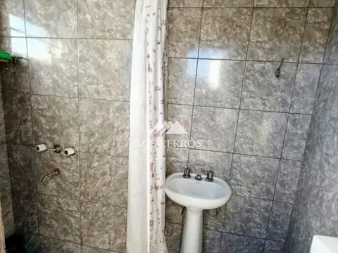Galpon en Alquiler en San Carlos de Bariloche, $ 4.500.000