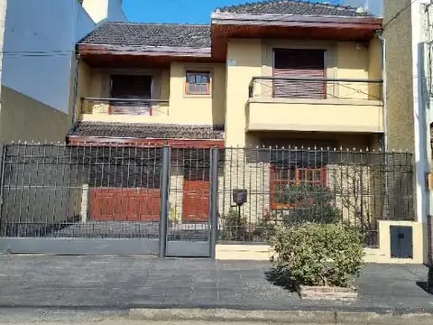 Casa - Venta - Argentina, Lanús - FLORIDA 940