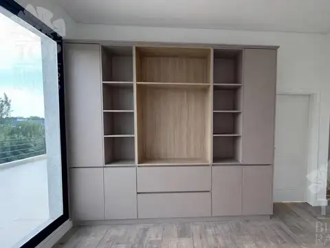 Casa a estrenar en El Canton Islas a la laguna