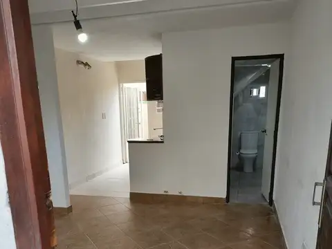 ALQUILER- VILLA SARMIENTO- DUPLEX 1 DORMITORIO- SIN EXPENSAS-A PASOS DE LA AUTOPISTA OESTE  