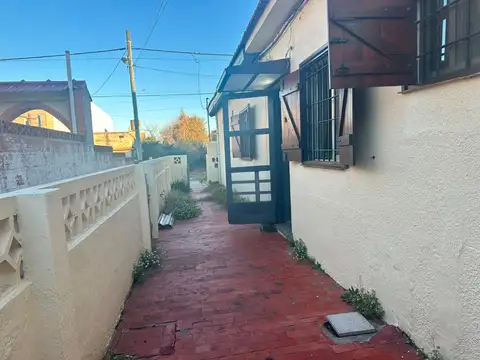 CASA EN PH CON GALPÓN VENTA MAR DEL TUYÚ