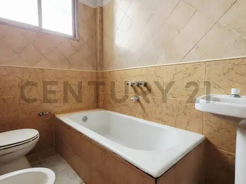 VENTA DPTO 3 AMB C/ TERRAZA PRIVADA - PERMUTA -DEVOTO