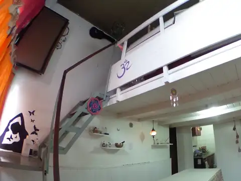 OPORTUNIDAD  LOCAL CON ENTREPISO/ OFICINA, EN PLENO CENTRO ITUZAINGO A MTS DE LA PLAZA