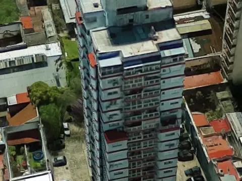 COCHERA DESCUBIERTA | FLORES | VENTA