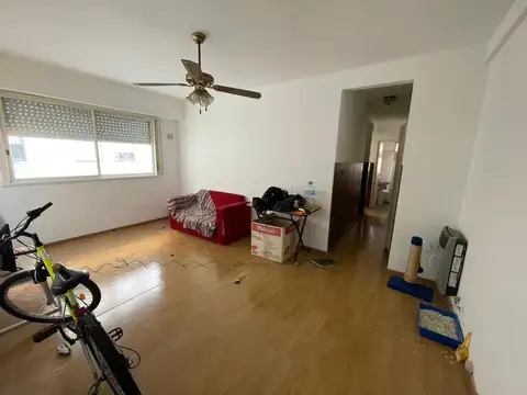 Departamento en venta - 2 Dormitorios 1 Baño - 55Mts2 - Lomas de Zamora
