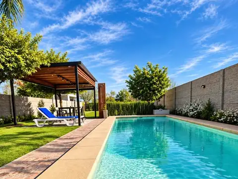 Alquiler casa con pileta zavalla