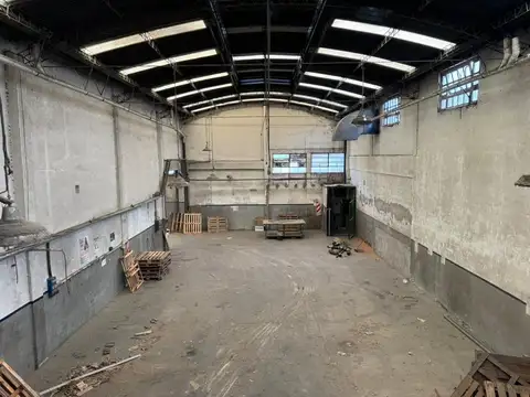 ALQUILER DEPOSITO DE 649 M2 CUB EN LOMAS DEL MIRADOR