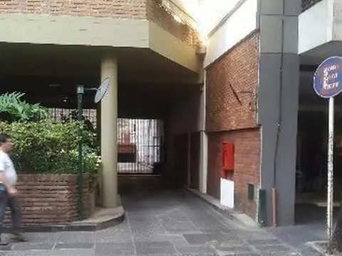 Cochera fija cub se puede alquilar a personas ajenas al edif