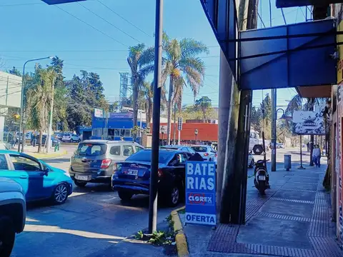 Venta de local comercial  en Don Torcuato
