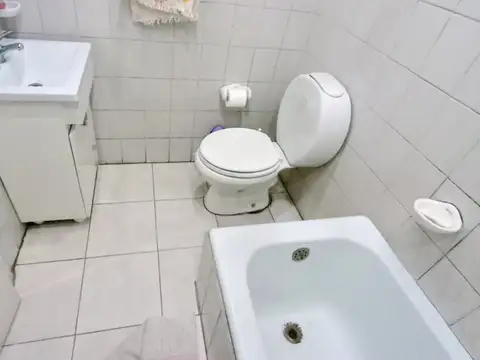 General Paunero 100, Piso 1