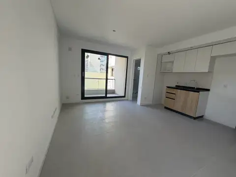 Venta Monoambiente con balcón, amenities.