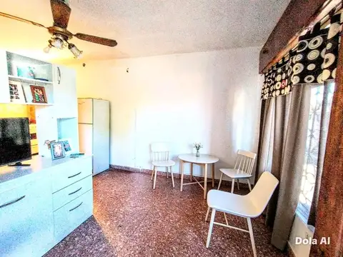 Casa 4 ambientes con 1 baño