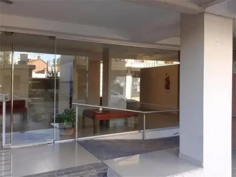 Departamento 2 ambientes en muy lindo edificio en San Miguel