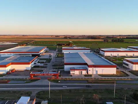 Galpón en alquiler de 2800 m2 a estrenar en Parque Industrial Avant Alvear