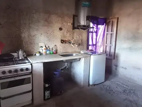 VENTA 2 CASAS COLONIA SEGOVIA GUAYMALLÉN MZA.