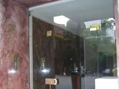 Venta San Cristobal 2 ambientes al frente con balcón