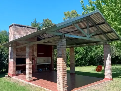FIN DE SEMANA EN ROLDAN. 2400 M2 DE TERRENO PARQUIZADOEN UNA ZONA BELLISIMA