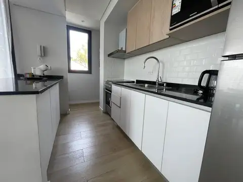 Departamento en Alquiler con 1 cocheras