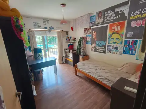 Depto Tipo Casa 6 ambientes con 2 baños