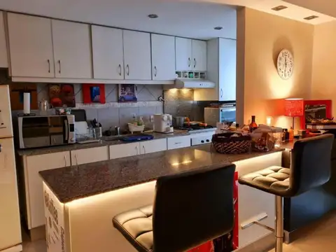 Casa 3 ambientes con 2 baños