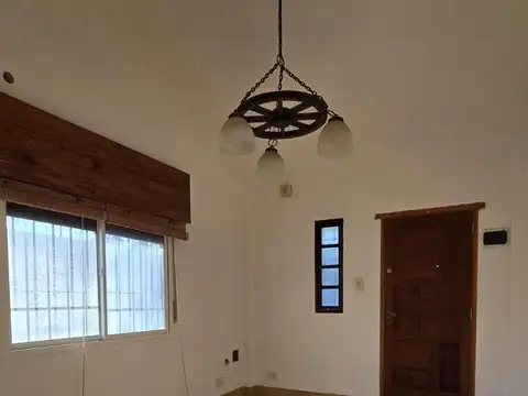 Depto Tipo Casa en Venta 35 años