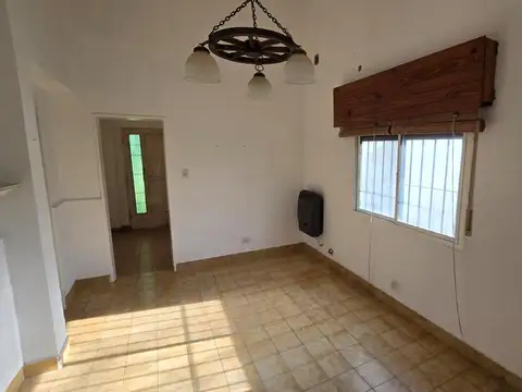 Depto Tipo Casa en Venta en Llavallol, USD 81.000