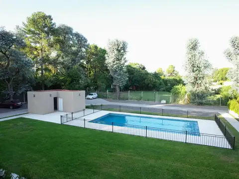 Departamento en Alquiler con 1 cocheras