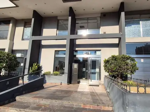 Oncativo 2100, Piso 9